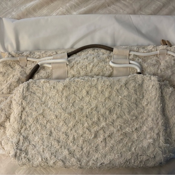 NWT Flower Mountain WEEKEND BAG
Handbag - Off white - Picture 11 of 11
